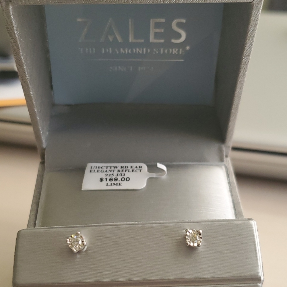 Genuine 1/10 CTTW Diamond Earrings